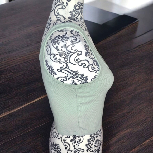 SHEIN Green Ribbed Tank Top - Small - Picture 3 of 5